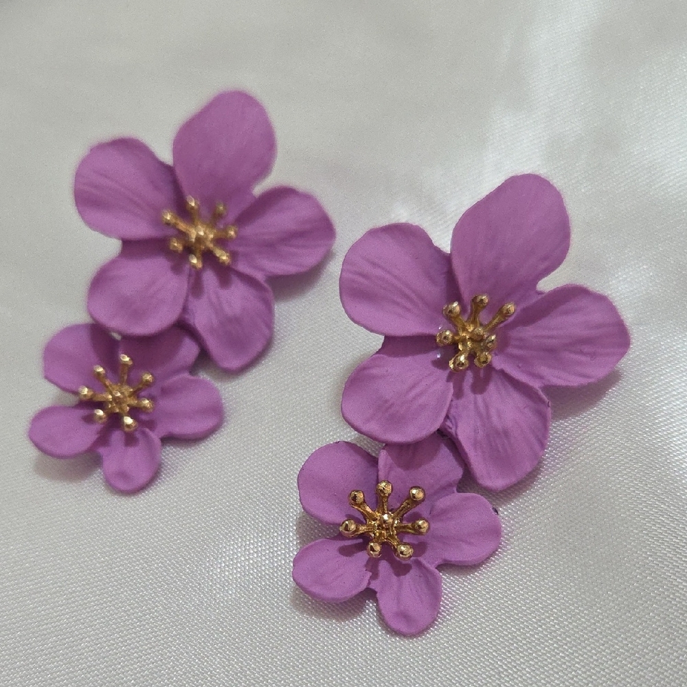 Bohemian Daisy Flower Matte Floral Petal Drop Dangle Purple Earrings